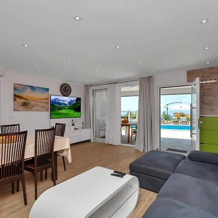 Infinite Joy וילה