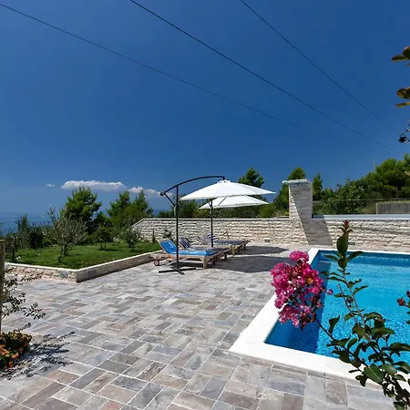 וילה Infinite Joy *