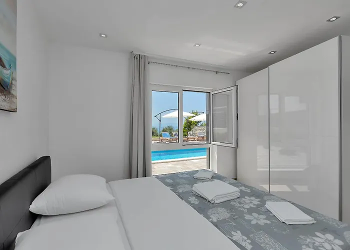 Infinite Joy Villa *