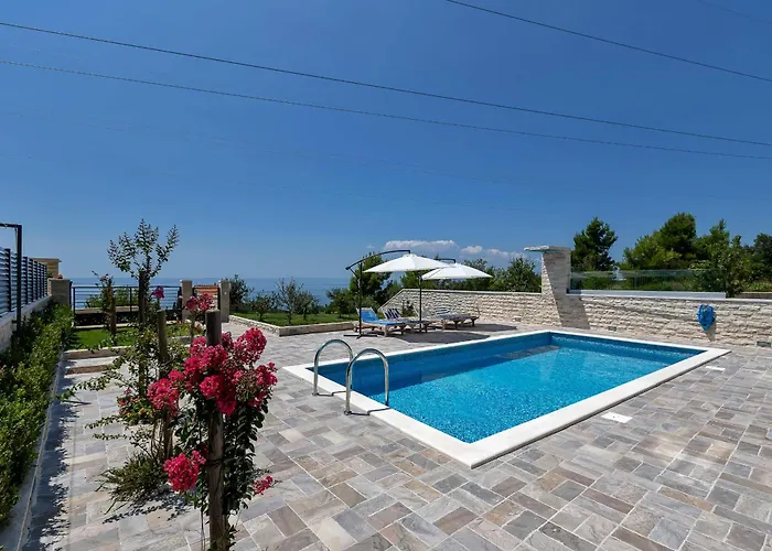 Infinite Joy Makarska