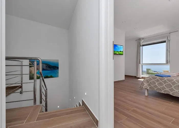 Infinite Joy Villa *