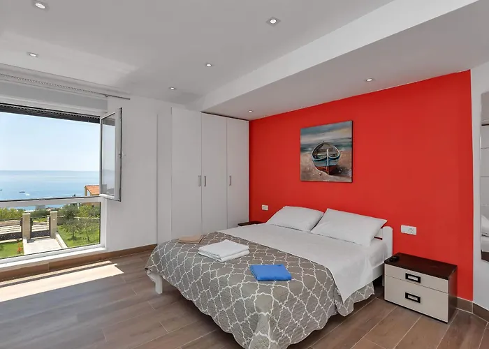 Infinite Joy Makarska